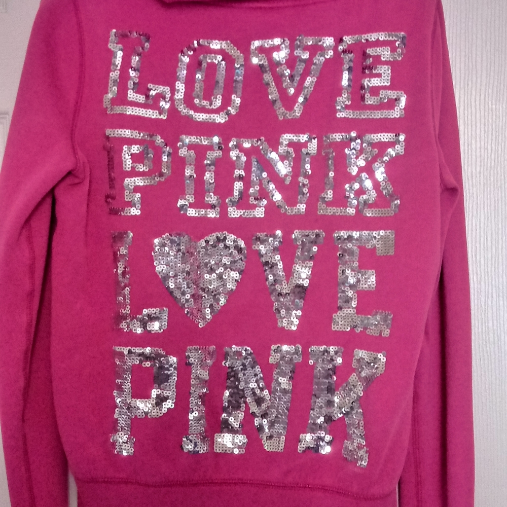 Pink sweader